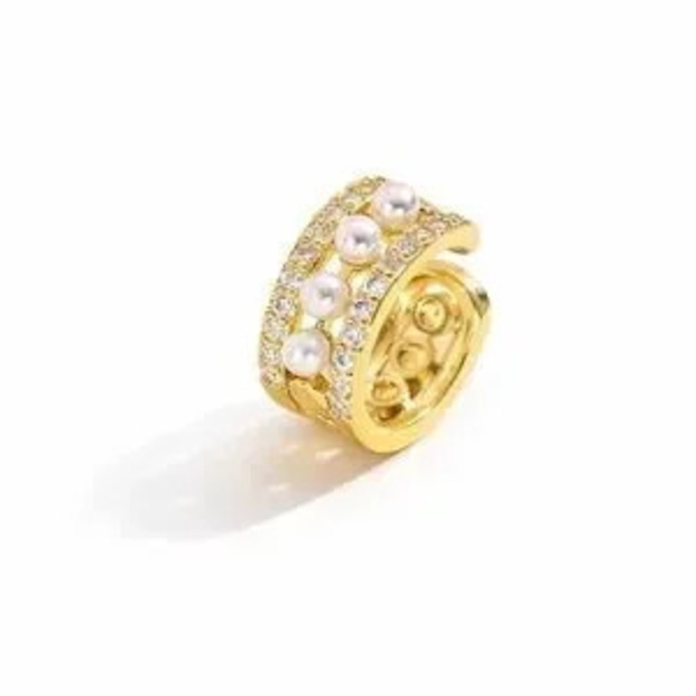 Elegant Gold and Pearl Cuff Earring